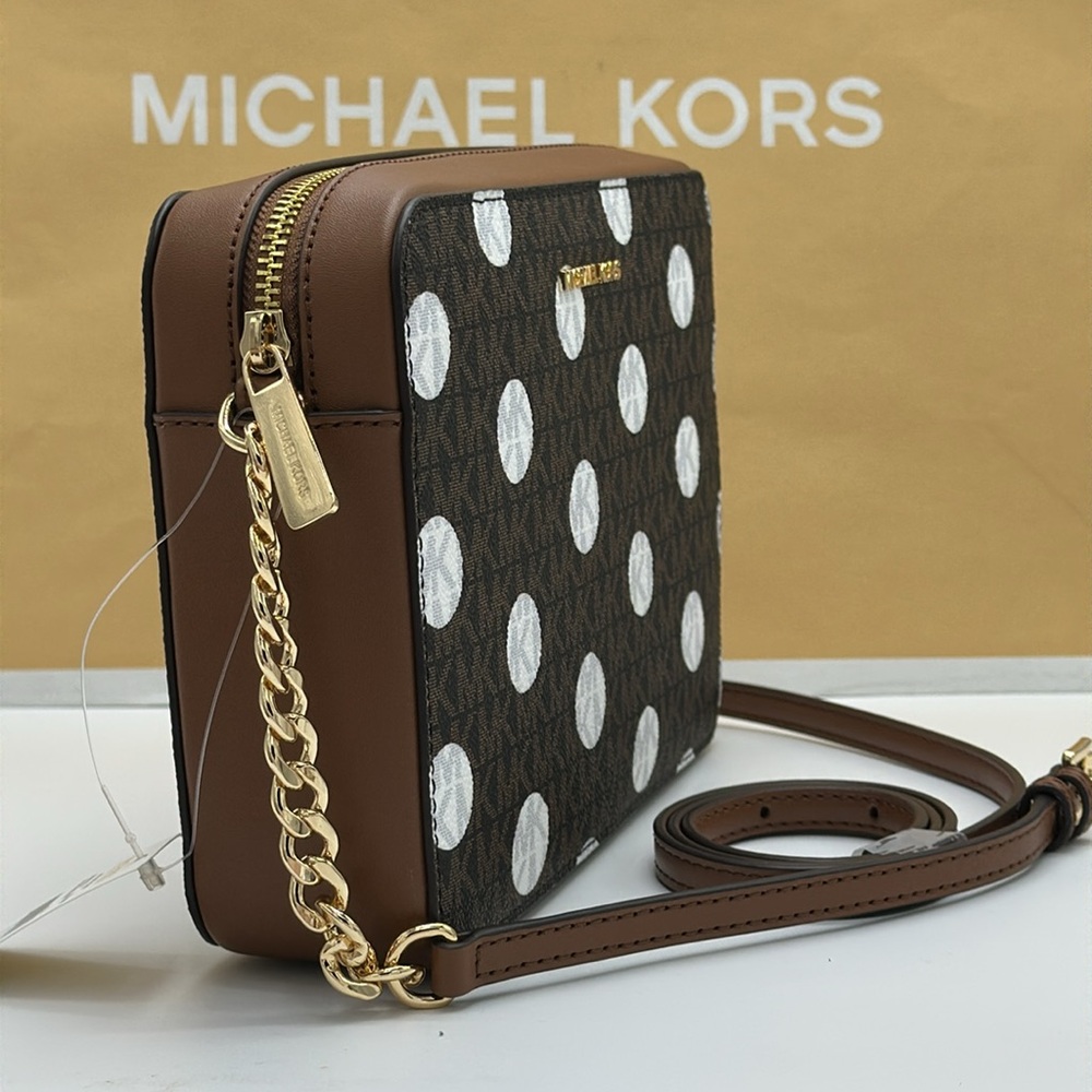 MICHAEL KORS
Jet Set Large East West Zip Printed Logo Crossbody Bag
Luggage - Picture 2 of 12